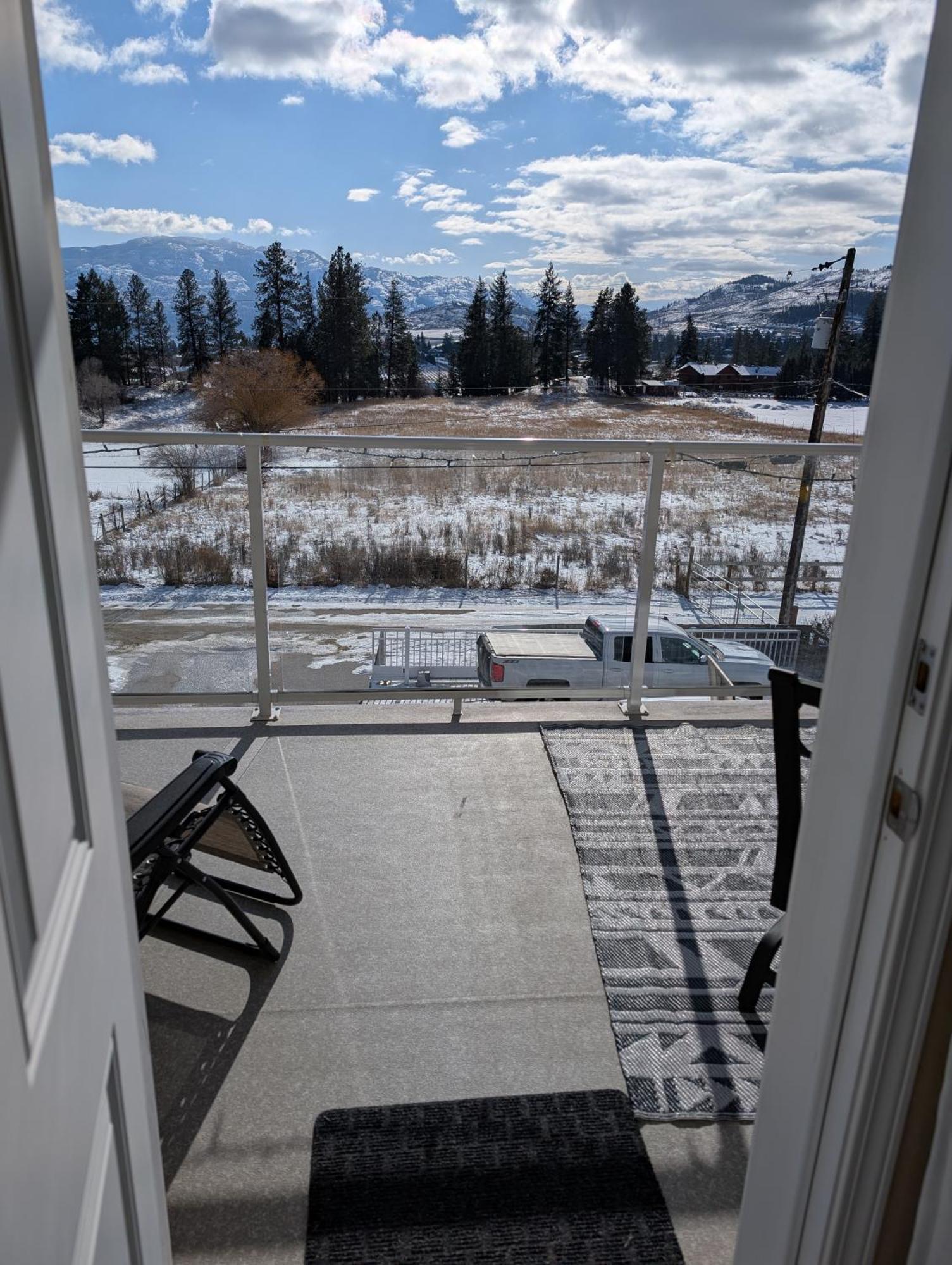 Salish B&B And Spa West Kelowna Exterior photo